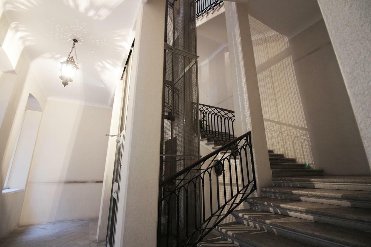 Appartamento Puesta Del Sol Trieste Esterno foto