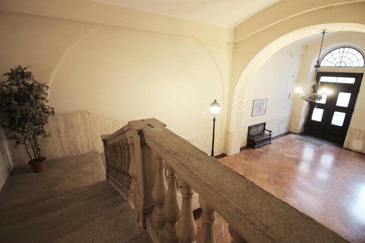 Appartamento Puesta Del Sol Trieste Esterno foto